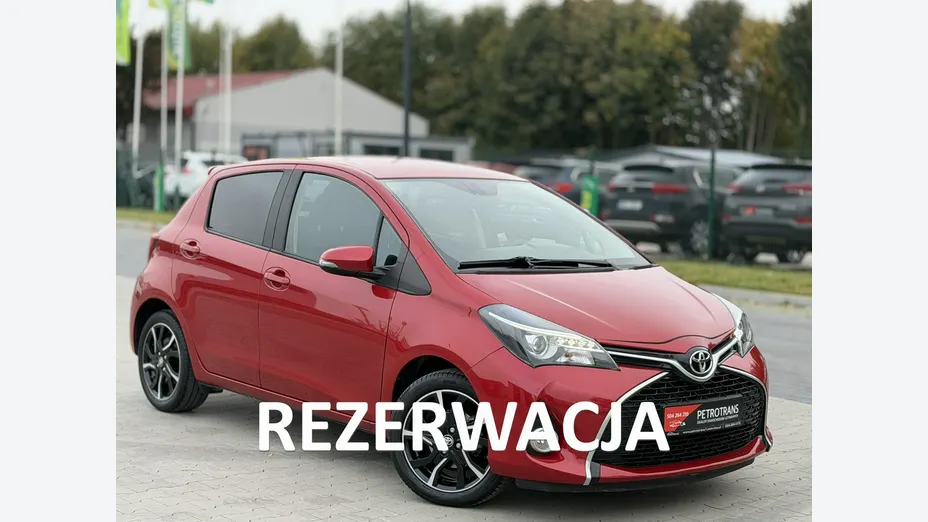 TOYOTA Yaris -