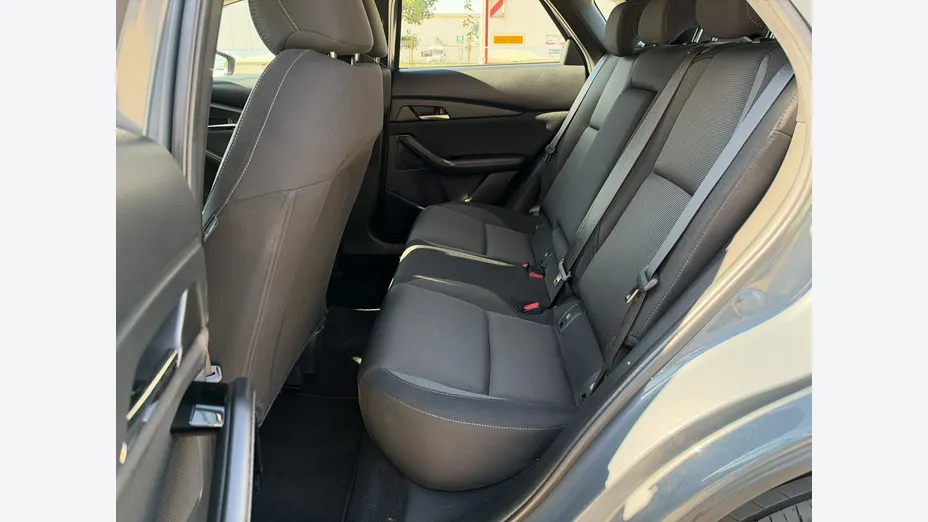 MAZDA CX-30 -