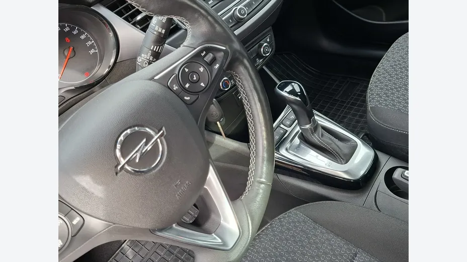 OPEL Crossland -