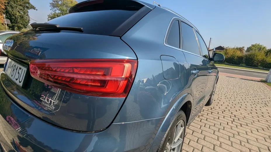 AUDI Q3 -