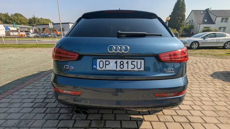 AUDI Q3 -