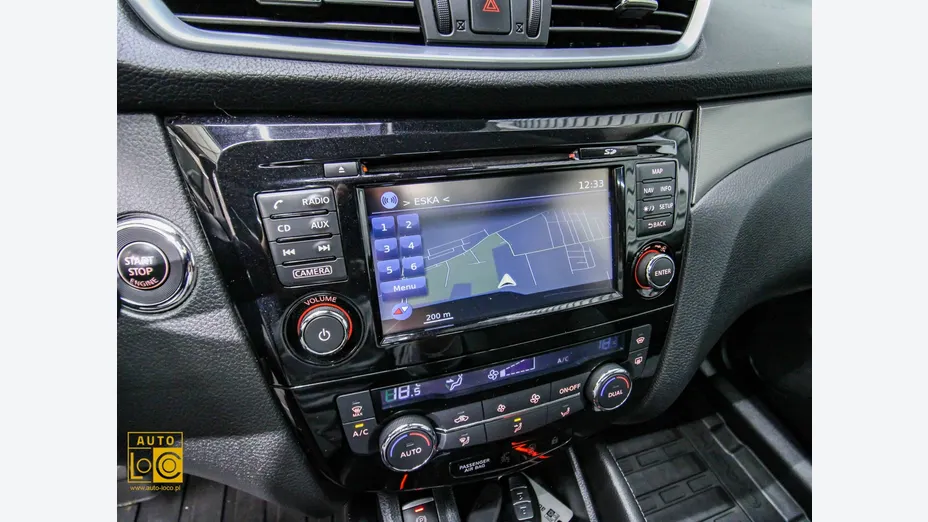 NISSAN Qashqai -