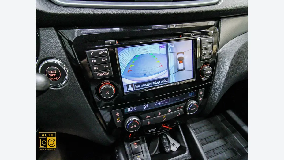 NISSAN Qashqai -
