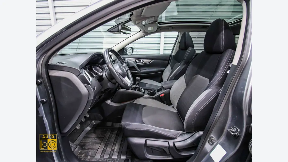 NISSAN Qashqai -