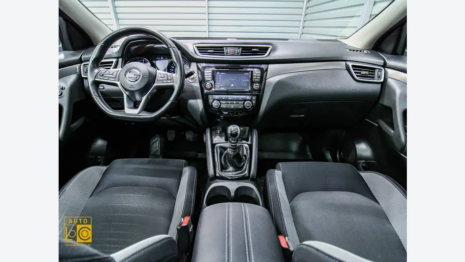 NISSAN Qashqai -