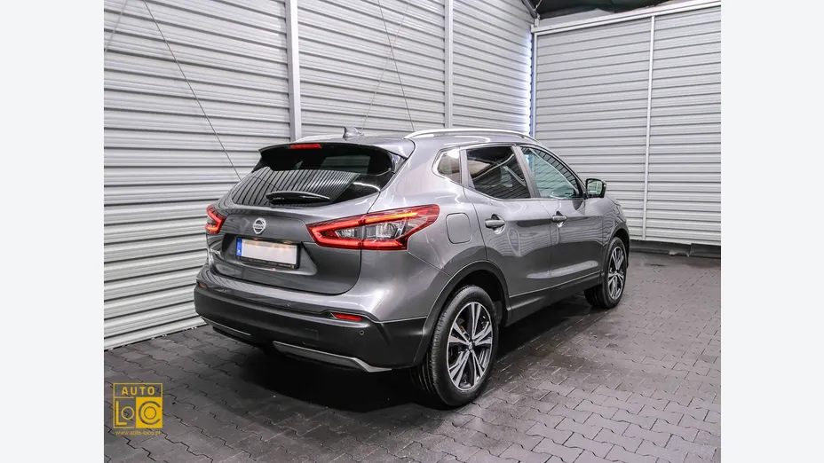 NISSAN Qashqai -
