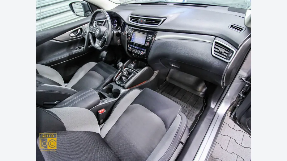 NISSAN Qashqai -
