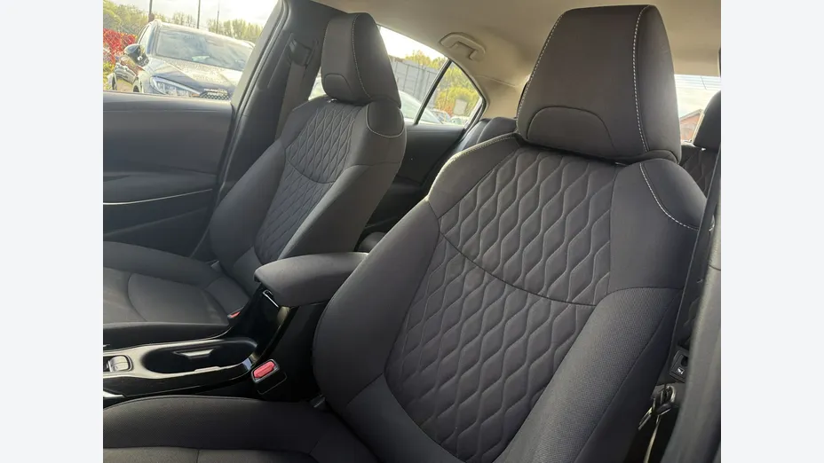 TOYOTA Corolla -