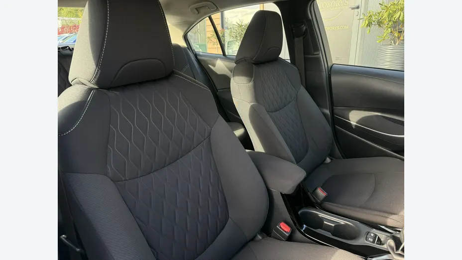 TOYOTA Corolla -