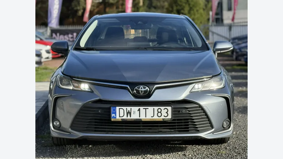 TOYOTA Corolla -