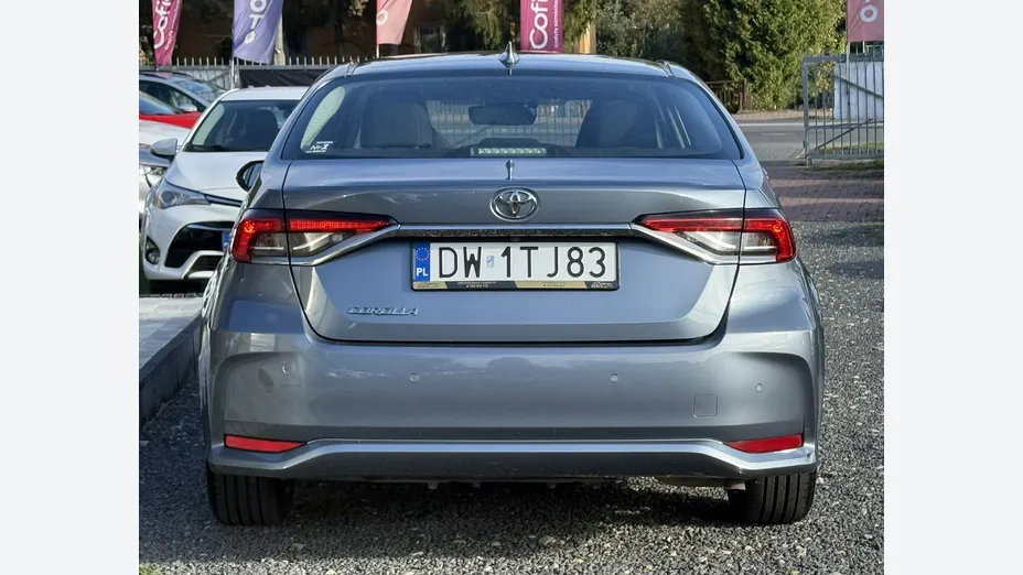 TOYOTA Corolla -