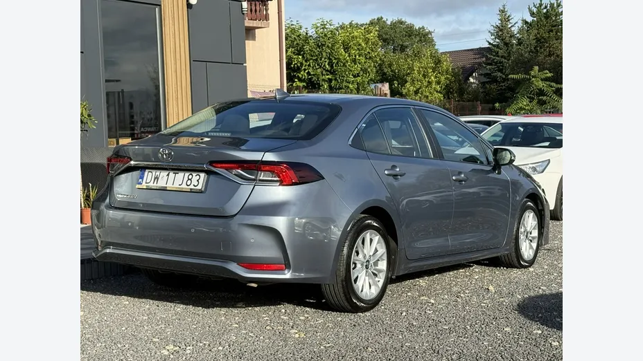 TOYOTA Corolla -