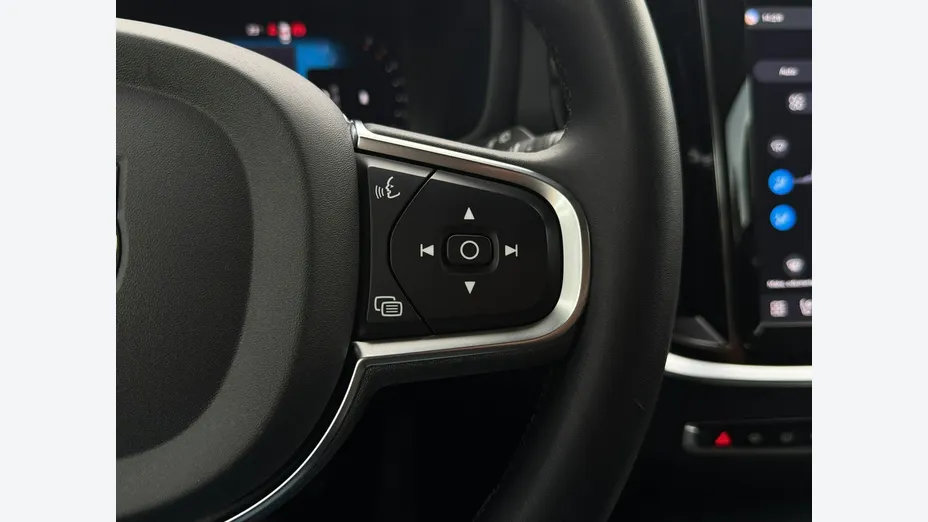 VOLVO V60 -