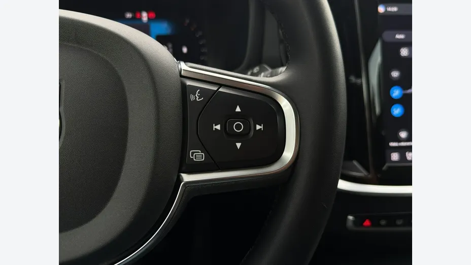 VOLVO V60 -