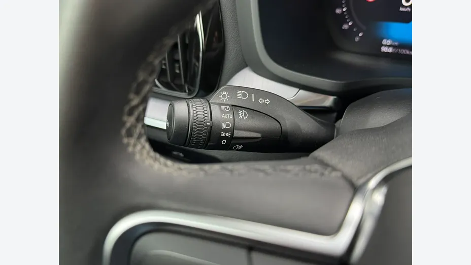 VOLVO V60 -