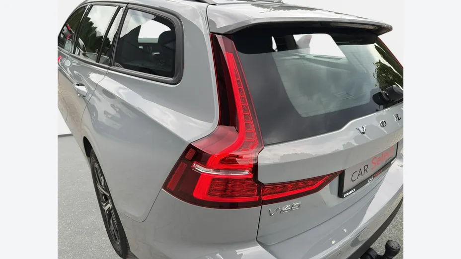 VOLVO V60 -