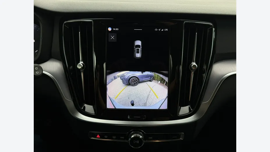 VOLVO V60 -