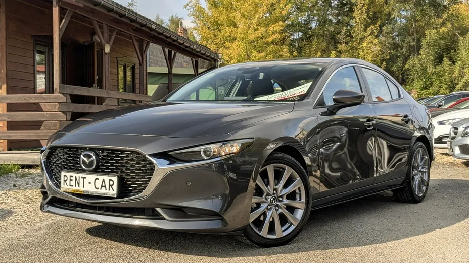 MAZDA 3 -