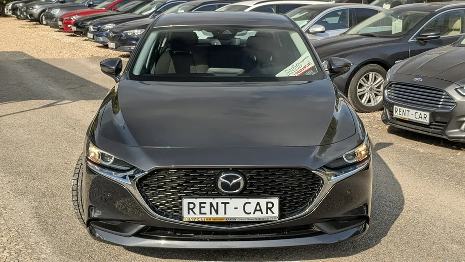 MAZDA 3 -