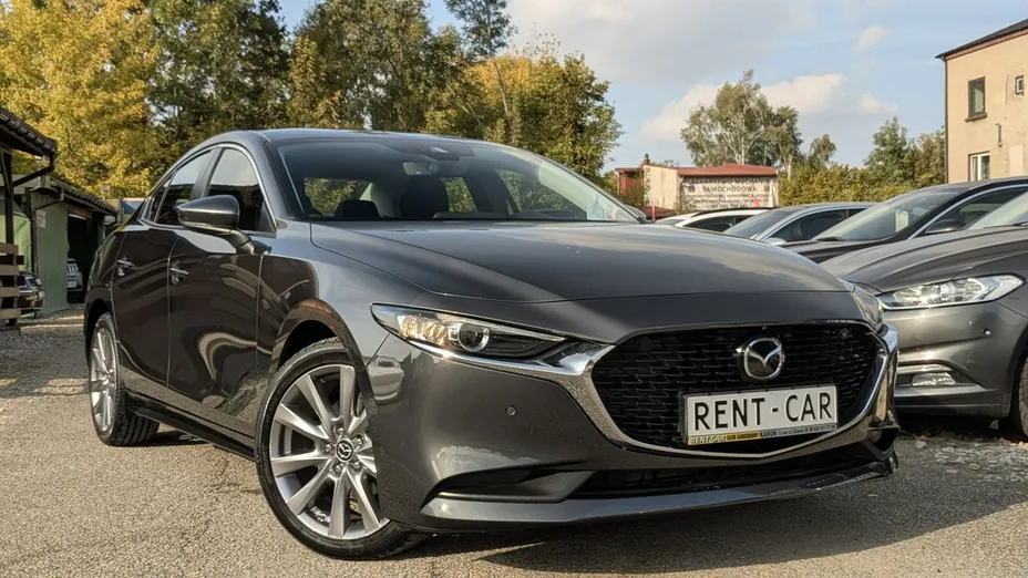 MAZDA 3 -
