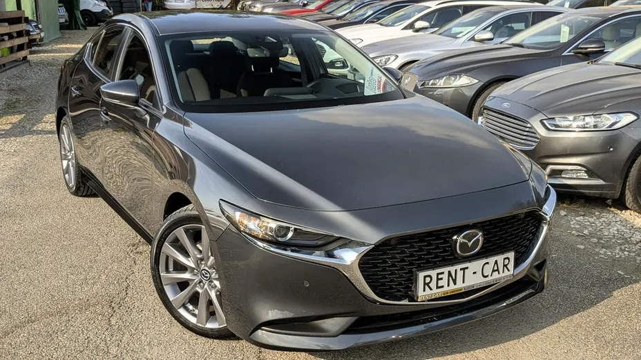 MAZDA 3 -