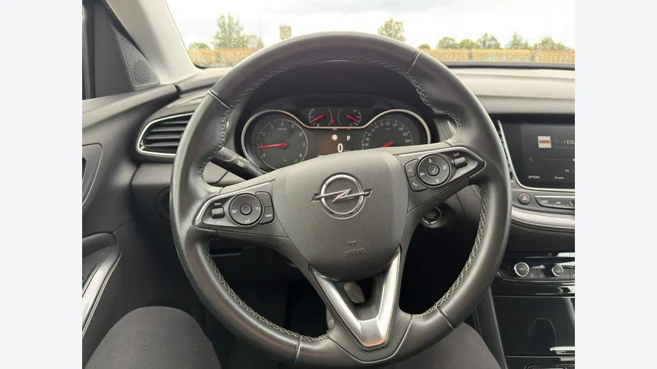 OPEL Grandland X -