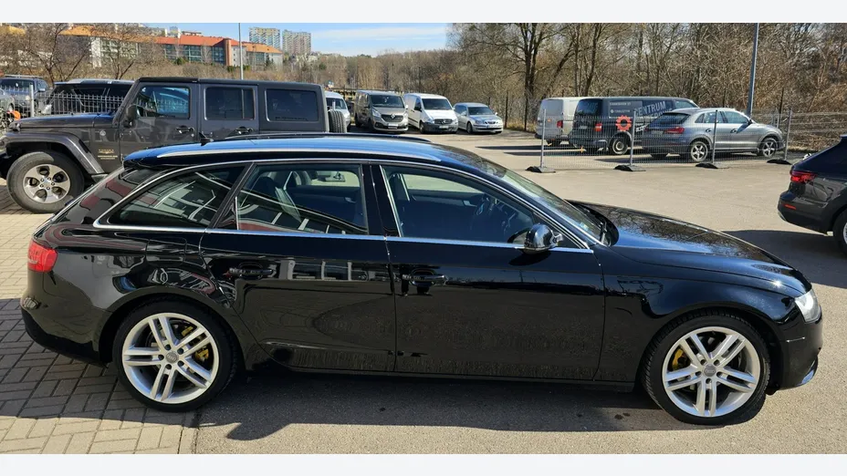 AUDI A4 Avant -