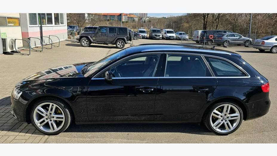 AUDI A4 Avant -