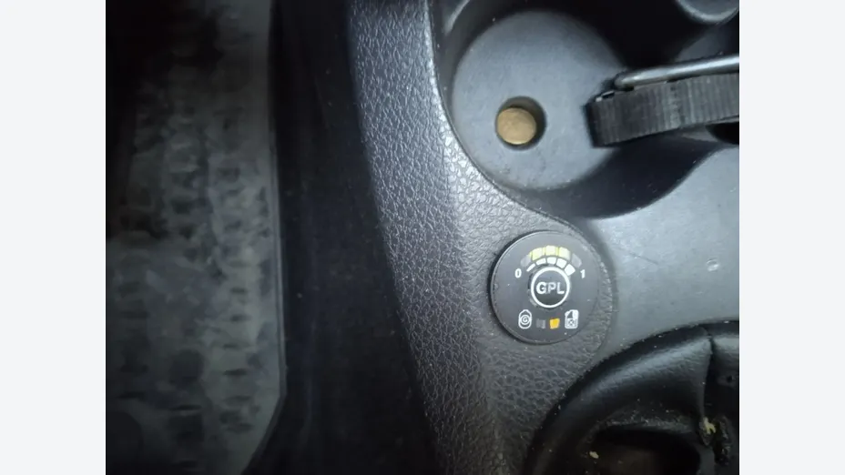 DACIA Sandero -