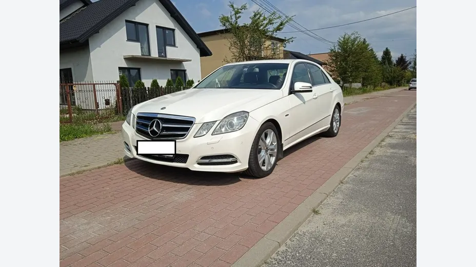 MERCEDES-BENZ E Klasa -