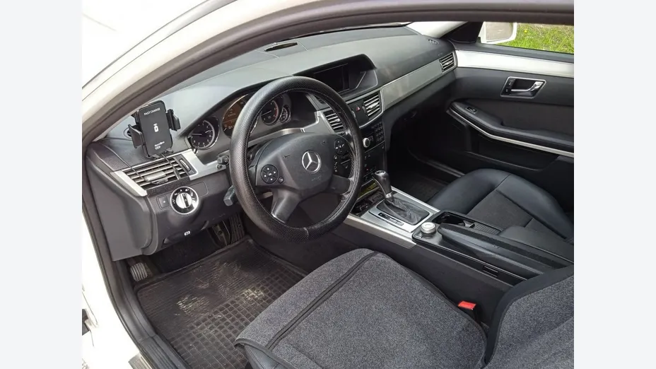 MERCEDES-BENZ E Klasa -
