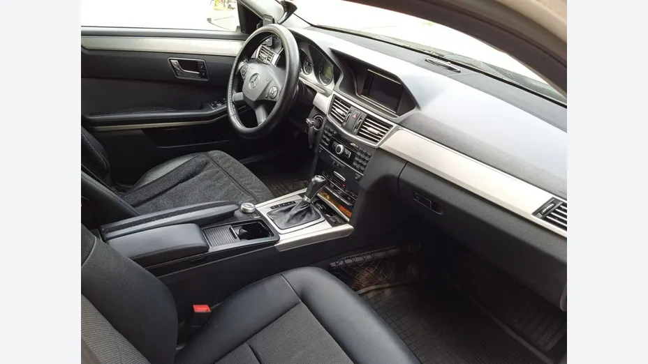 MERCEDES-BENZ E Klasa -