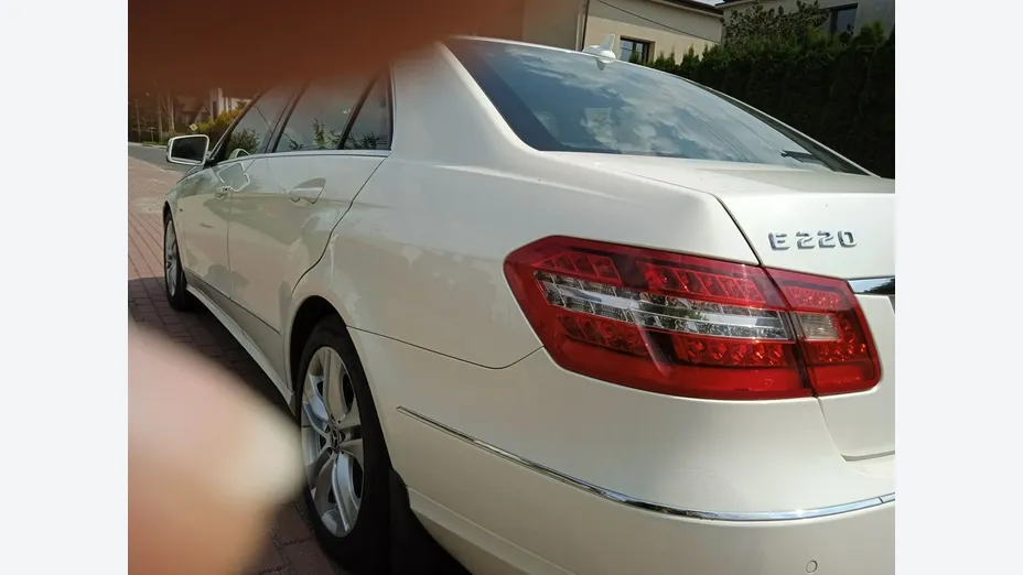 MERCEDES-BENZ E Klasa -