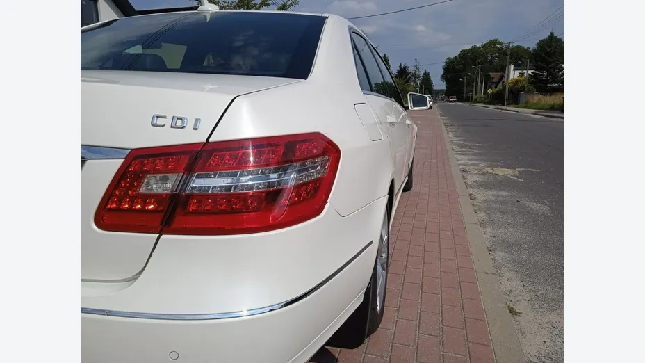 MERCEDES-BENZ E Klasa -