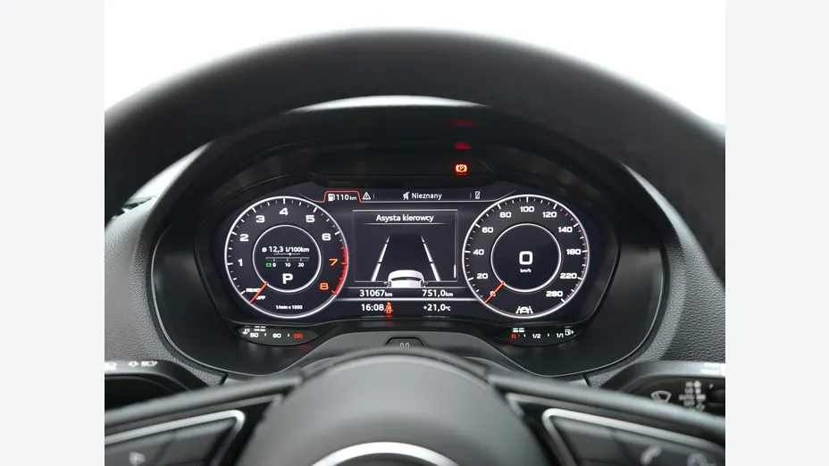AUDI Q2 -