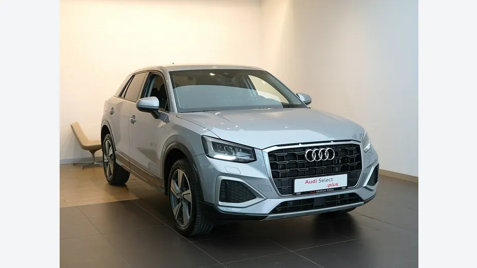 AUDI Q2 -