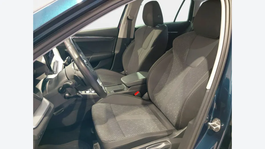SKODA Octavia -