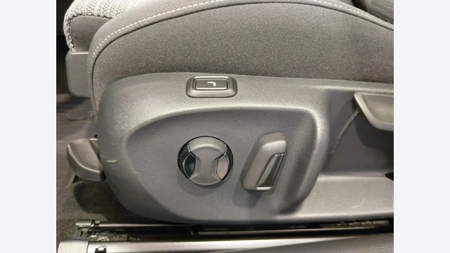 SKODA Superb -