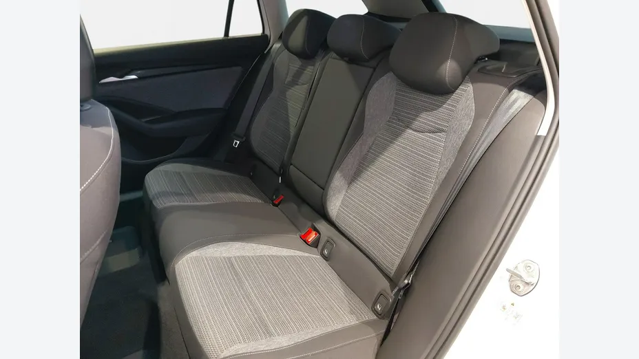 SKODA Superb -