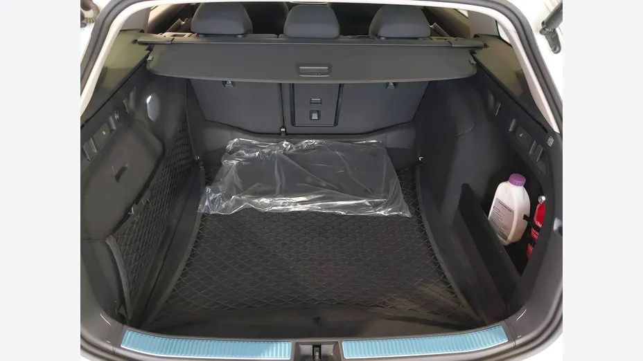 SKODA Superb -