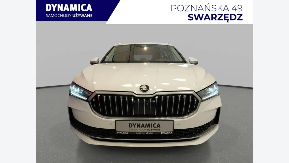 SKODA Superb -