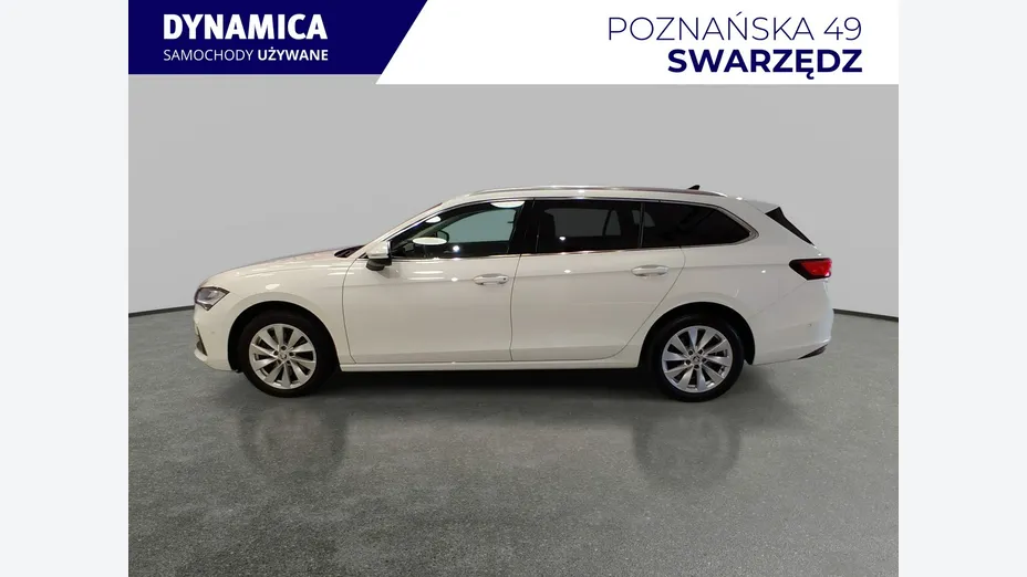 SKODA Superb -