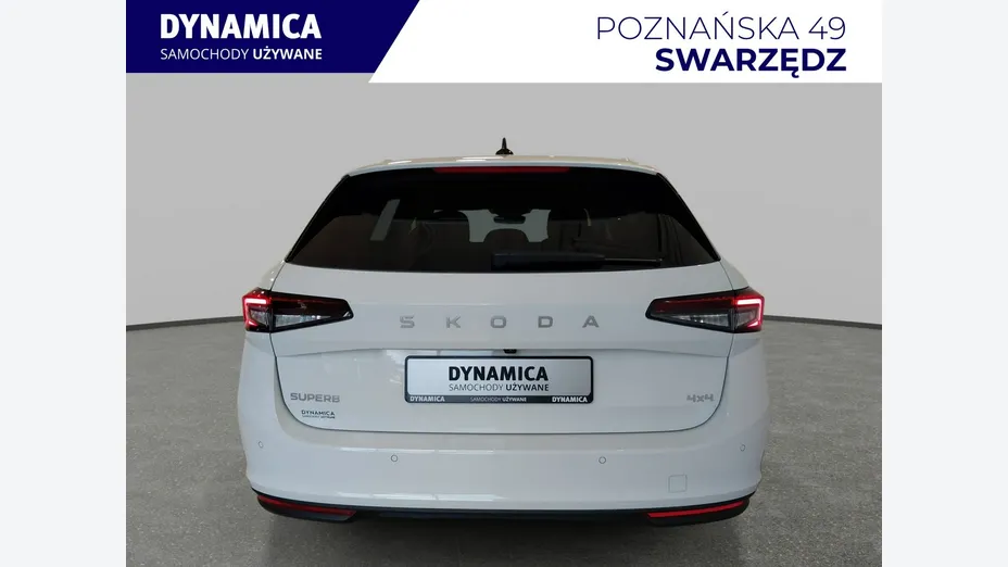 SKODA Superb -