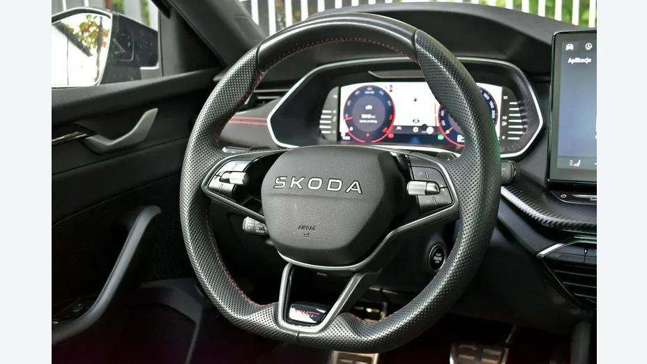 SKODA Octavia -