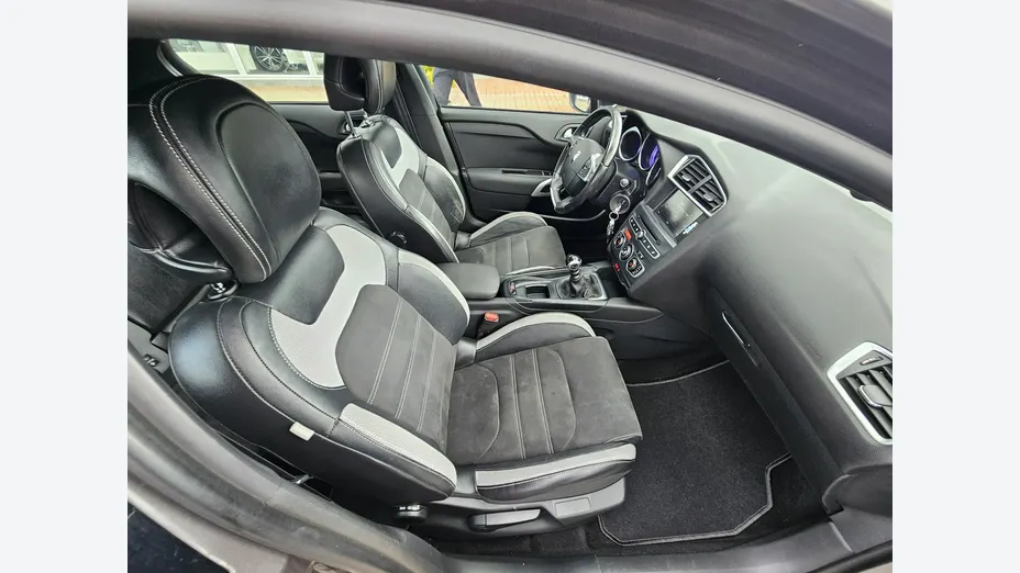 DS DS4 -