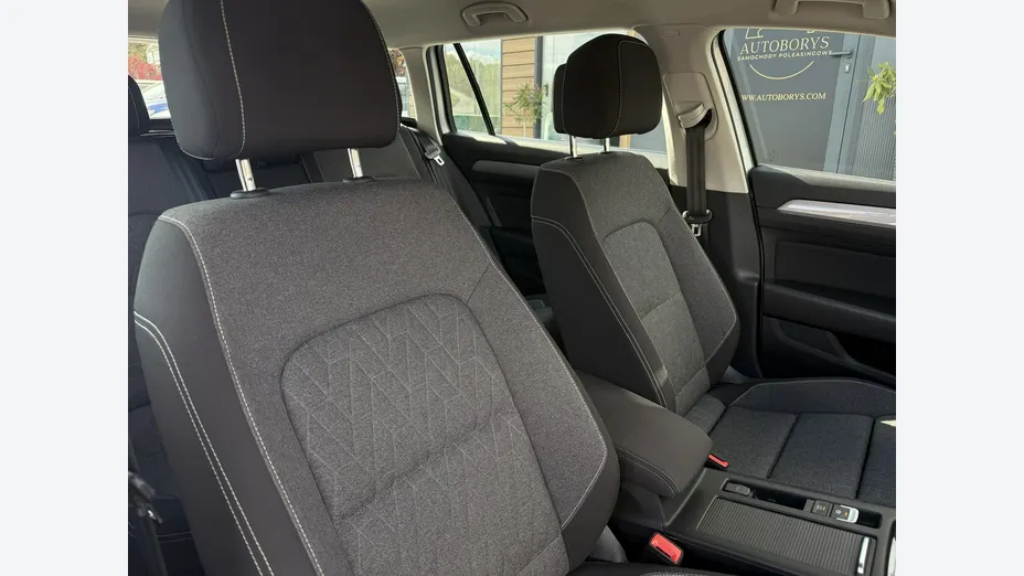 VOLKSWAGEN Passat -