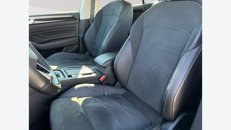 VOLKSWAGEN Arteon -