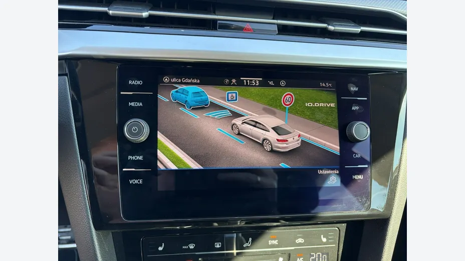 VOLKSWAGEN Arteon -