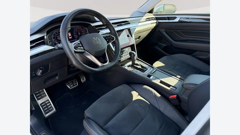 VOLKSWAGEN Arteon -