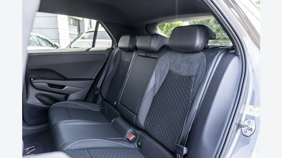 VOLKSWAGEN T-ROC -
